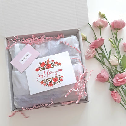 COSY TREATS BOX | SELF CARE COMFORT GIFT SET