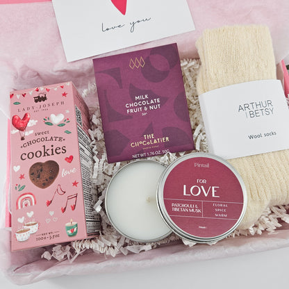 FOREVER YOURS | LUXURY COMFORT & INDULGENCE GIFT BOX