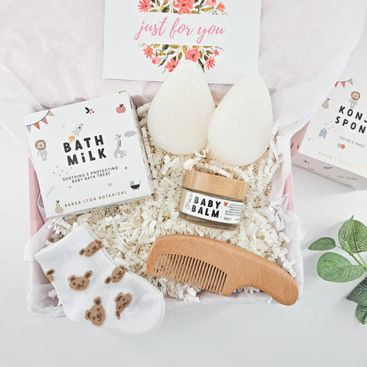 NEW BABY GIFT BOX | NEWBORN BABY GIFT SET UK