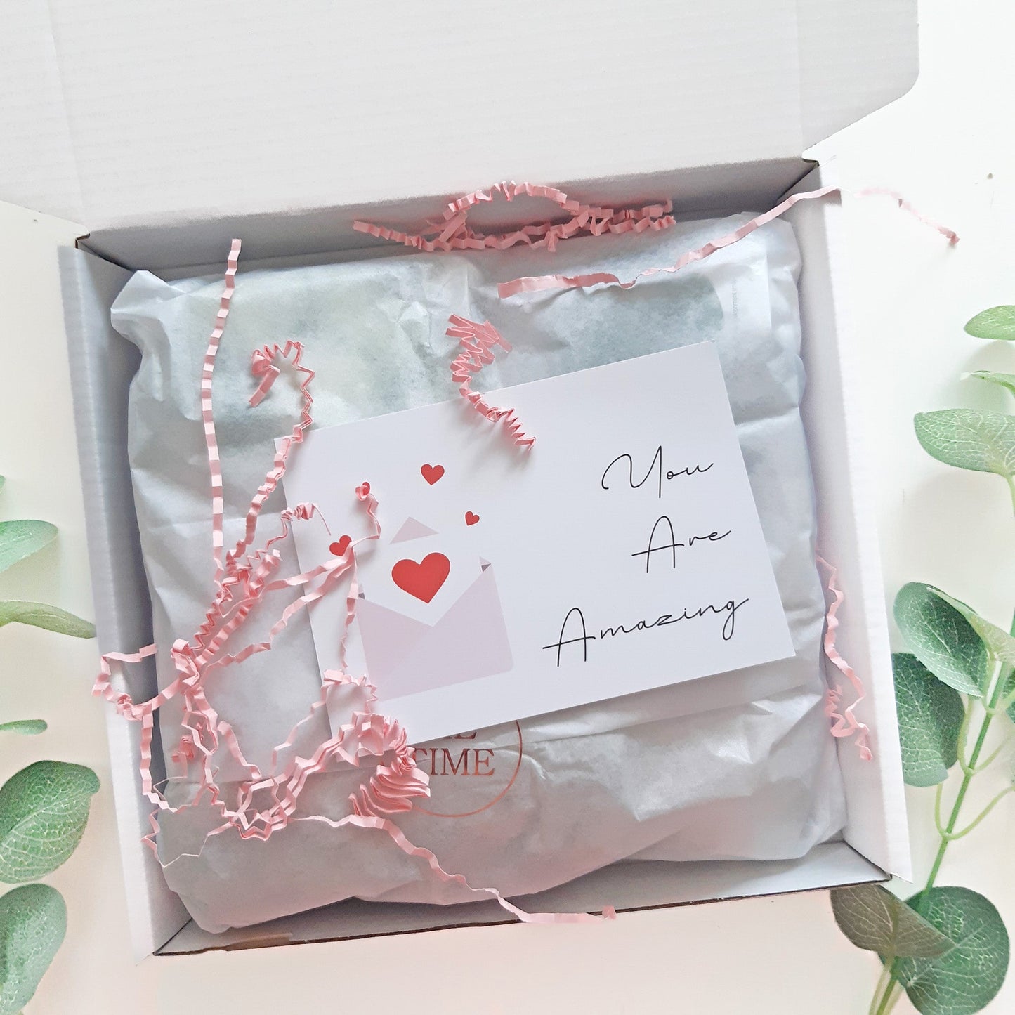 NEW MUM & BABY GIFT BOX UK | THE LITTLE MOMENTS BOX